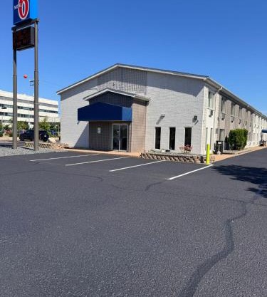Motel 6-Eau Claire, WI