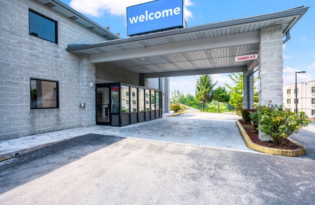 Motel 6 London, KY