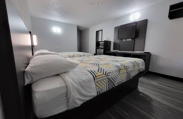 Motel 6 Omaha, NE