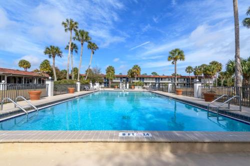 Motel 6-Spring Hill, FL - Weeki Wachee