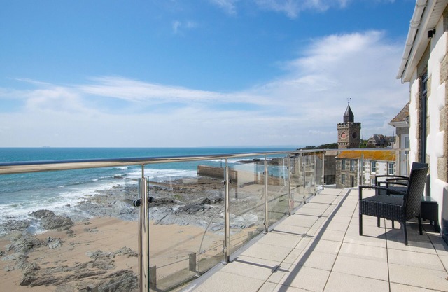 Mott House - Three Bedroom House, Sleeps 6