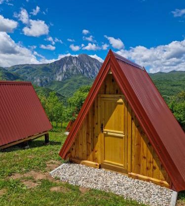Mountain Camp Outdoor Tara