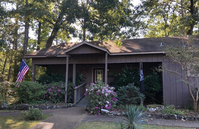 Mountain Harbor Forest View Lodge cottage