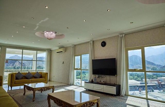 Mountain Majesty 4 Bed Home - BBQ Retreat