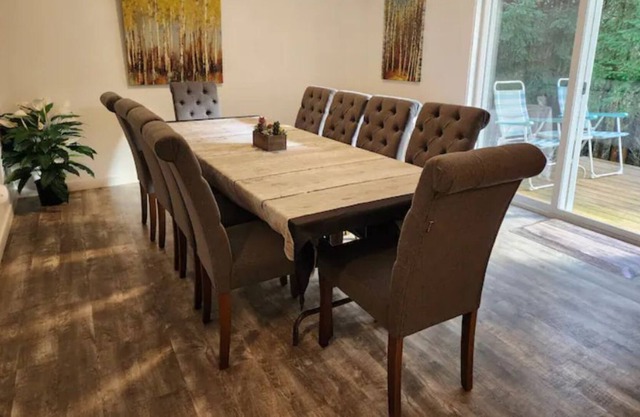 Mountain top serenity. 4 bdrm 2 bath large acreage