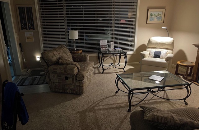 Mountain view, beautiful walk out suite overlooking a park and creek. 3bedrooms.