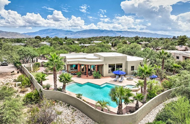 Mountain-View Oasis w/Incredible Pool & Spa!