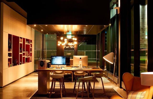 Moxy Aberdeen Airport