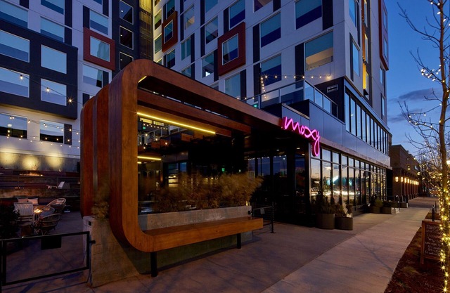 Moxy Denver Cherry Creek