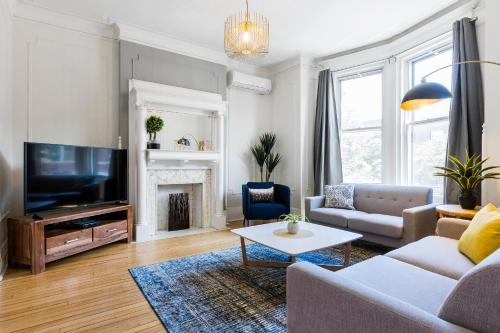 MTLVacationRentals -The Chic Laurier