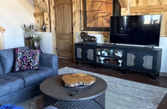 MTN Bliss: La Plata Views, 6.5 Miles to Main St, & Full Gym. Barnominum Retreat