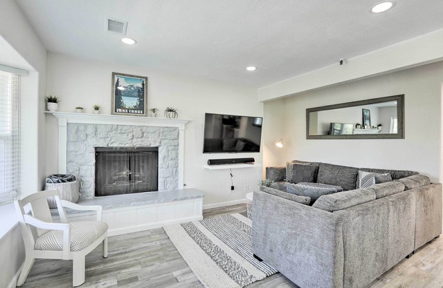 Mtn-View Lake Tahoe Escape: 'Heavenly Daze Chalet’