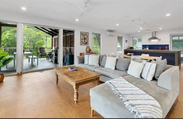 Mudjimba Beachhouse 2