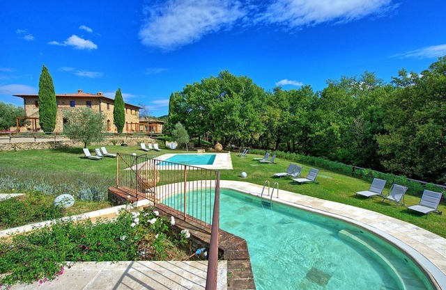 Mulignone 13 - apartment in the heart of Chianti, Toscana.