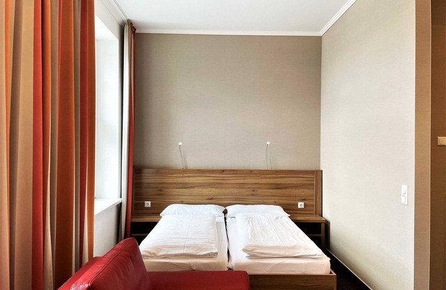Multi-bed room (C) 117 - IBS Meeting Center