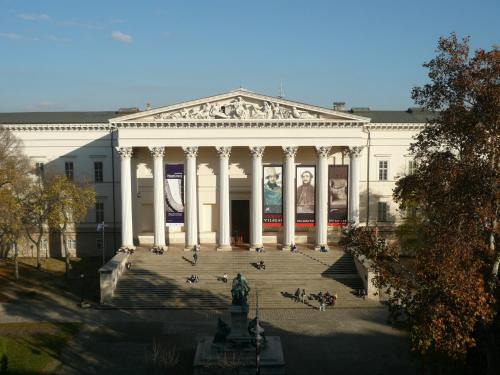 Museum View Apartment
