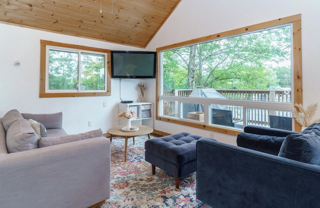 Muskoka Riverside Retreat on the Indian River in the heart of Port Carling