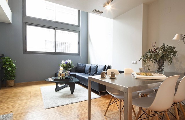 My Space Barcelona 5 apartments for 30 pax near Park Güell