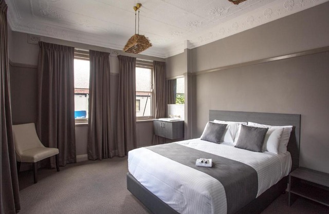 Nags Head Hotel