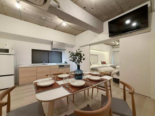 NaouBLD - Spacious 2BR Apartment in Hatchobori - Sleeps 10 Comfortably