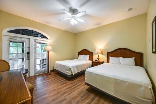 Naples Escape with Community Pool and Marina View!