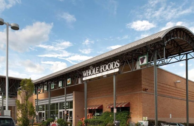 National at Clarendon Metro