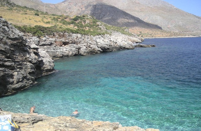NATURAL PARADISE - A LOVELY HOUSE SCOPELLO - CALAZZURRA VILLAGE - PRIVATE ACCESS TO THE BEACH