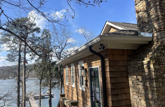 Nature lover’s dream with this secluded waterfront cabin on Lake Guntersville!
