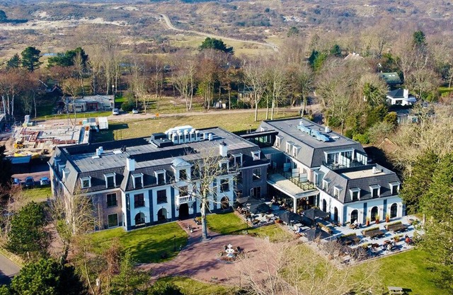 Nature View Stay Near Oosterschelde Park and Forest with Breakfast Included