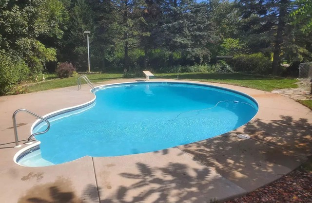 Nautical Splash Pad, Spacious Home, Private Pool & Cedar Hot Tub.