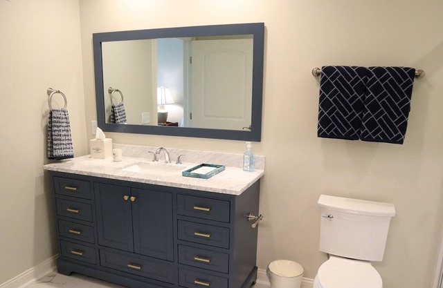 NCAA Football, 2BR/2BA-Apt w/Kitchnt, Rm Svc Avail