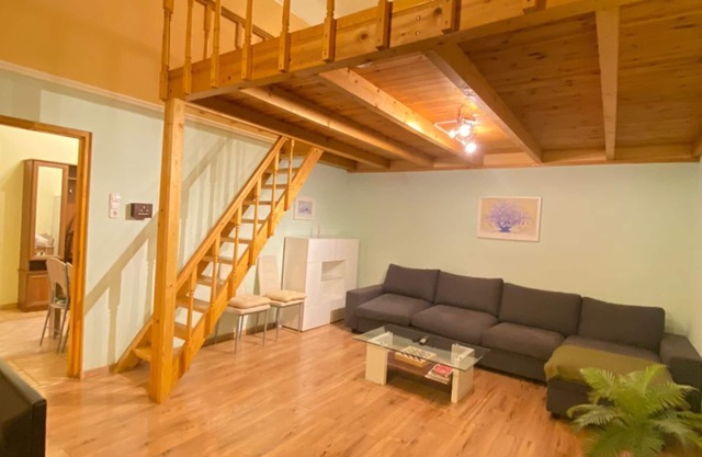 nCentral Budapest Apartment – 2 Bedrooms, Wi-Fi, Near Metro and Váci Street