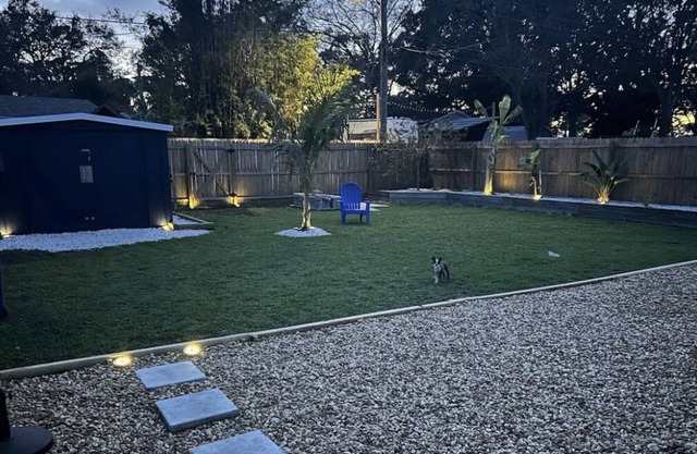 Near Downtown! Near the Beach! Pet Friendly!