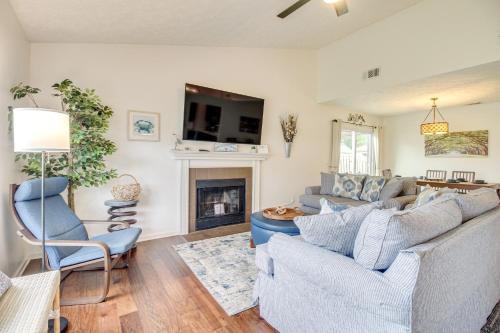 Near Dtwn and Beach Savannah Home with Game Room!