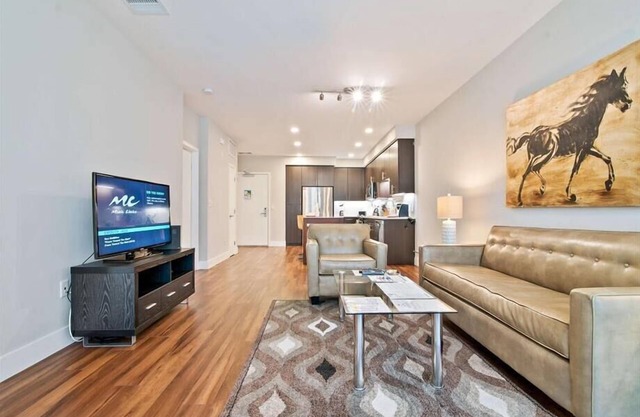 near G00gle HQ 1 BR | Kitchen + W/D | Pool + Gym