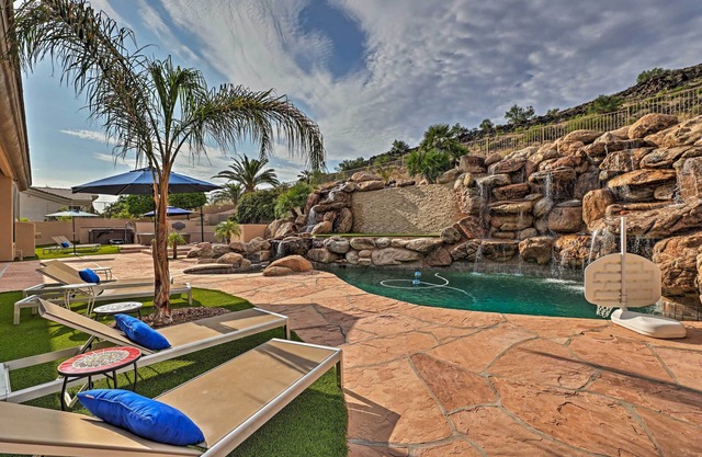 Near Golf: Glendale Oasis w/Pool & Hot Tub!