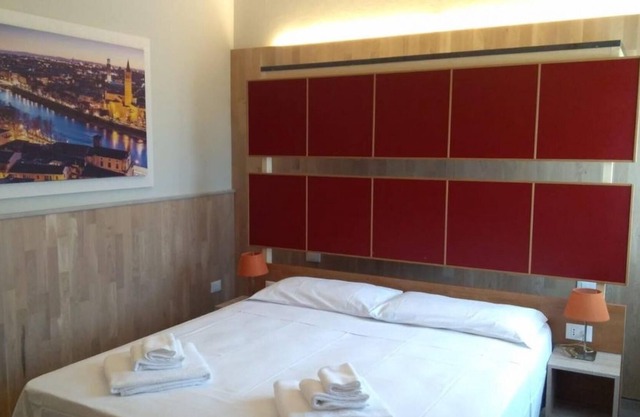 Near Verona Sud / Highway - Quiet street. Fiera and Adigeo within walking distance