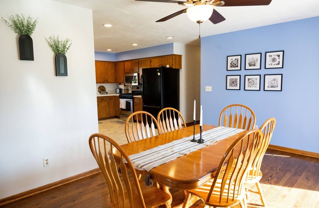 nEscape to Tranquility: Lovely Oasis 20 Minutes from Downtown Milwaukeennn