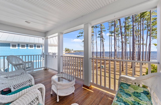 Neuse Village #8 - Fun in the sun with water views