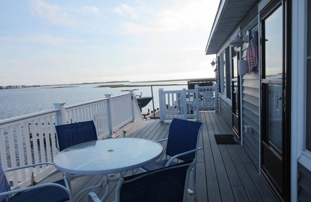 New 2 bedroom bay front on Cedar Bonnet Island