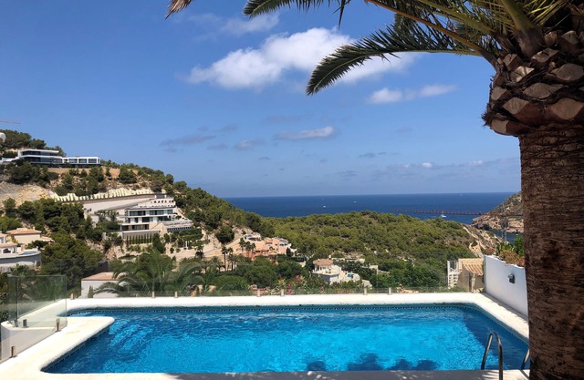 NEW 2020 : VILLA 4 façades unobstructed sea view
