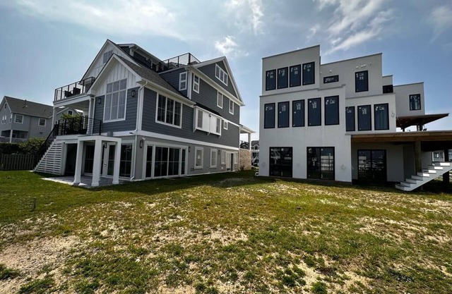 New 2023 Custom Built house - Views of the river and ocean from your doorstep!