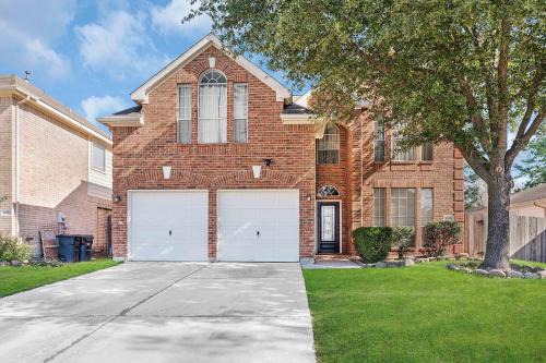 New 2800sq ft 5BR/2.5 Ba. Hwy6/Copperfield/katy