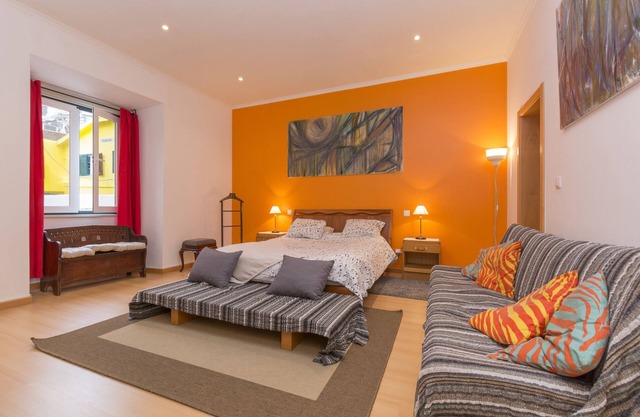New 3 bedroom apartment with elevator center Lisbon