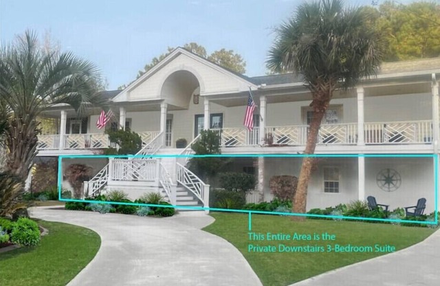 New 3 BR/2 bath Suite. Near Historic Beaufort. Kitchen, W/D, extras! No stairs.