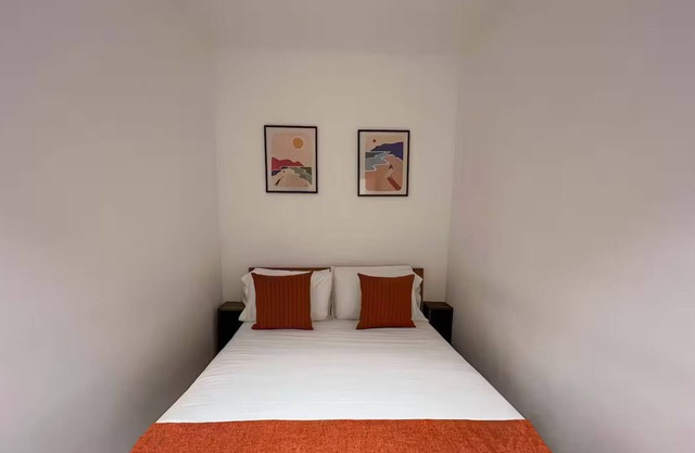 New 3BR Apartment in Calle Putxet