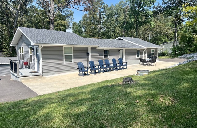 NEW! 4Bed/2 Bath home near Moors Resort and Marina by Kentucky Lake