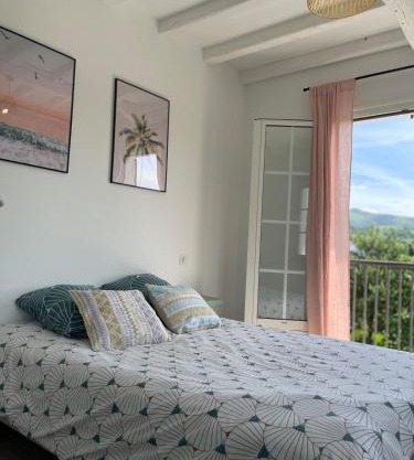 New apartment, mountain view, Espelette, 1er etage