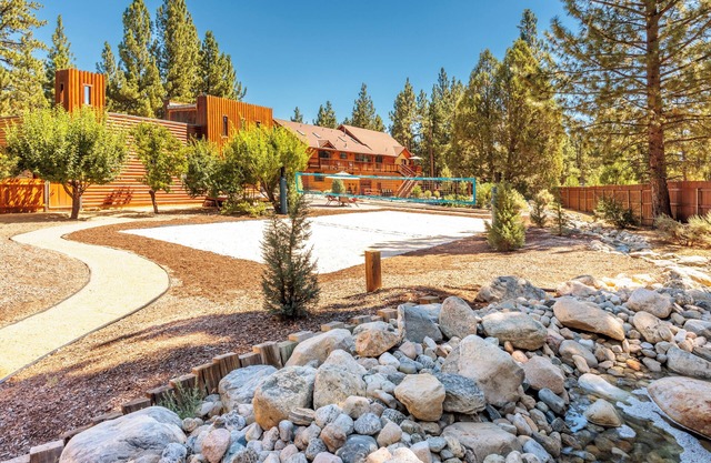 New! Bearadise ~ Frank's Fort Mountain Estate