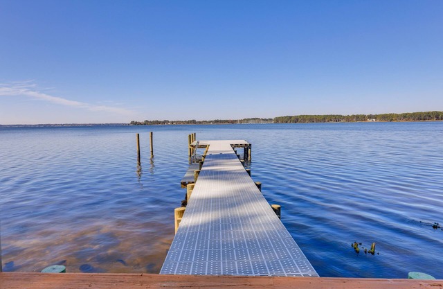 New Bern Home w/Direct Access to Neuse River